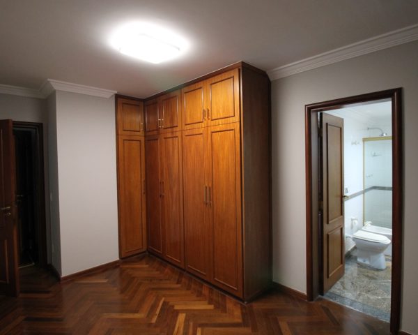 Apartamento pronto para morar no Edifício Chateau (31)