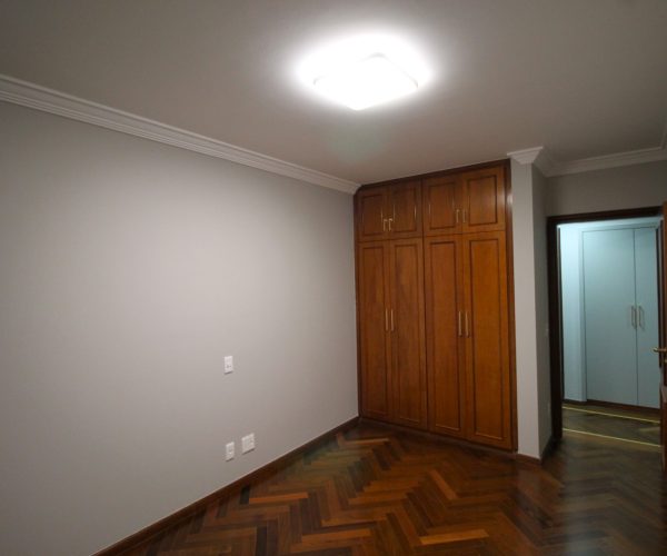 Apartamento pronto para morar no Edifício Chateau (36)