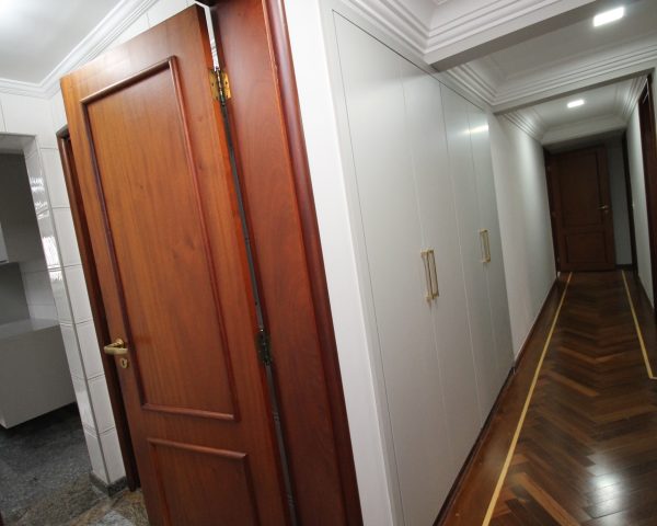 Apartamento pronto para morar no Edifício Chateau (37)