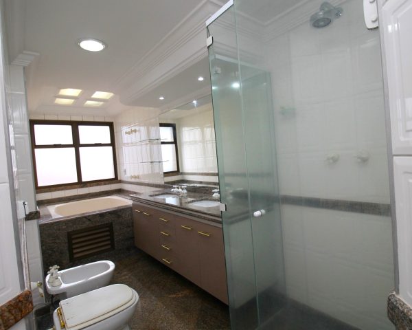 Apartamento pronto para morar no Edifício Chateau (39)