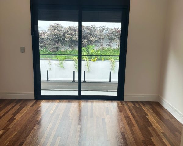 WhatsApp Image 2025-12-08 at 20.11.21 (1)