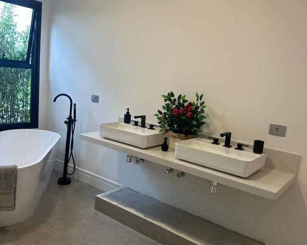 WhatsApp Image 2025-12-08 at 20.11.22 (1)