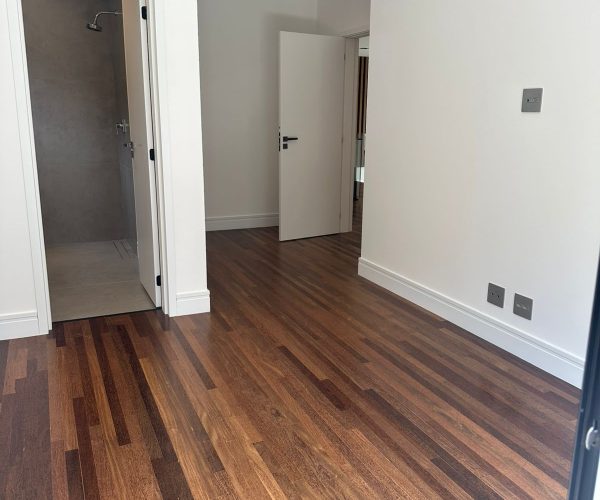 WhatsApp Image 2025-12-08 at 20.11.23 (2)