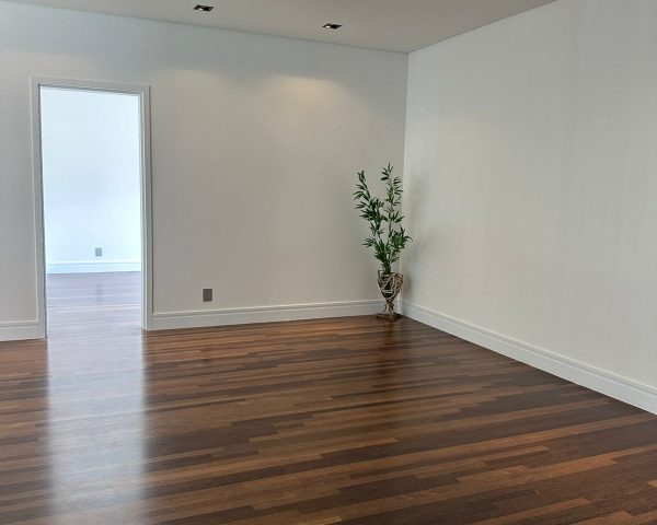 WhatsApp Image 2025-12-08 at 20.11.25