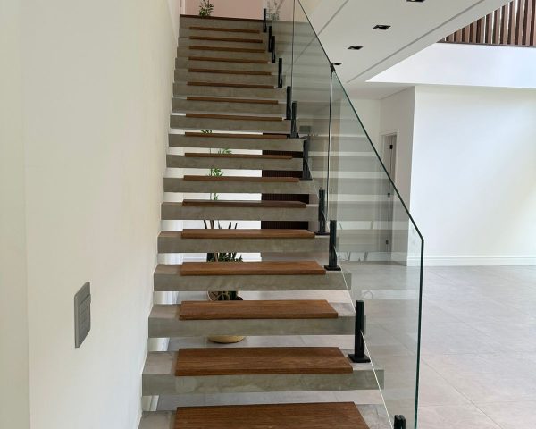 WhatsApp Image 2025-12-08 at 20.11.26 (4)