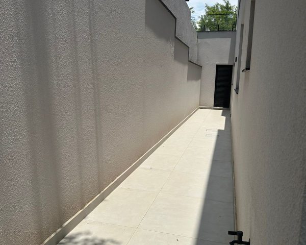 WhatsApp Image 2025-12-08 at 20.11.28