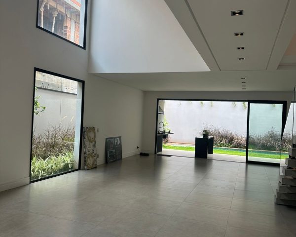 WhatsApp Image 2025-12-08 at 20.11.31 (3)