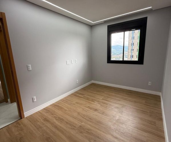 WhatsApp Image 2025-12-08 at 21.45.32 (3)